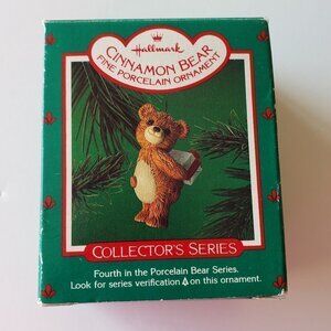 Hallmark Keepsake Ornament - 1986 Cinnamon Bear - 4th in the Porcelain Bears